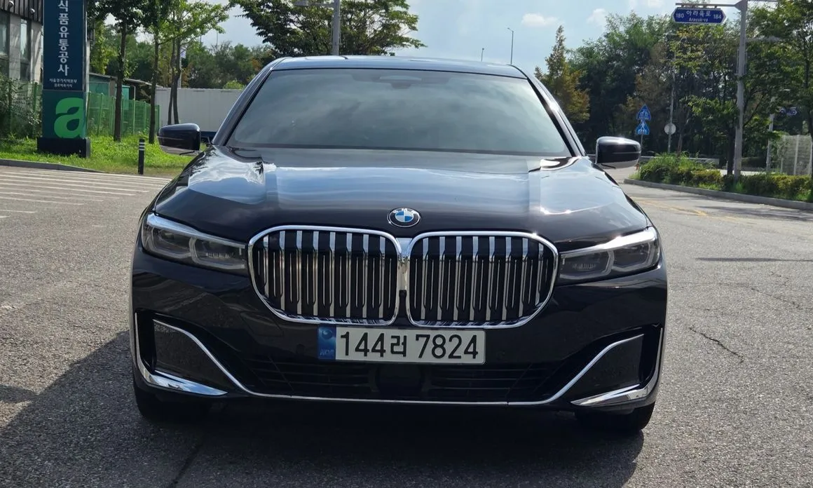 BMW 7-Series