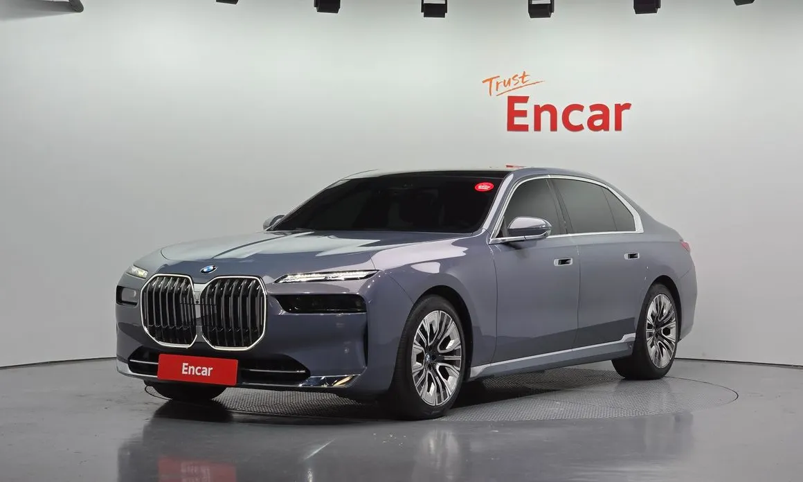 BMW 7-Series