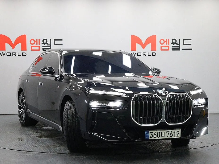 BMW 7-Series