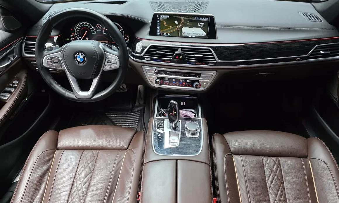 BMW 7-Series