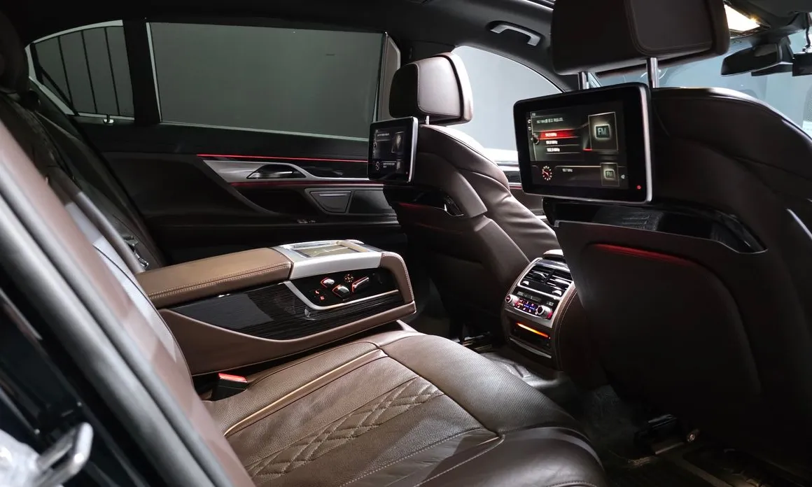 BMW 7-Series