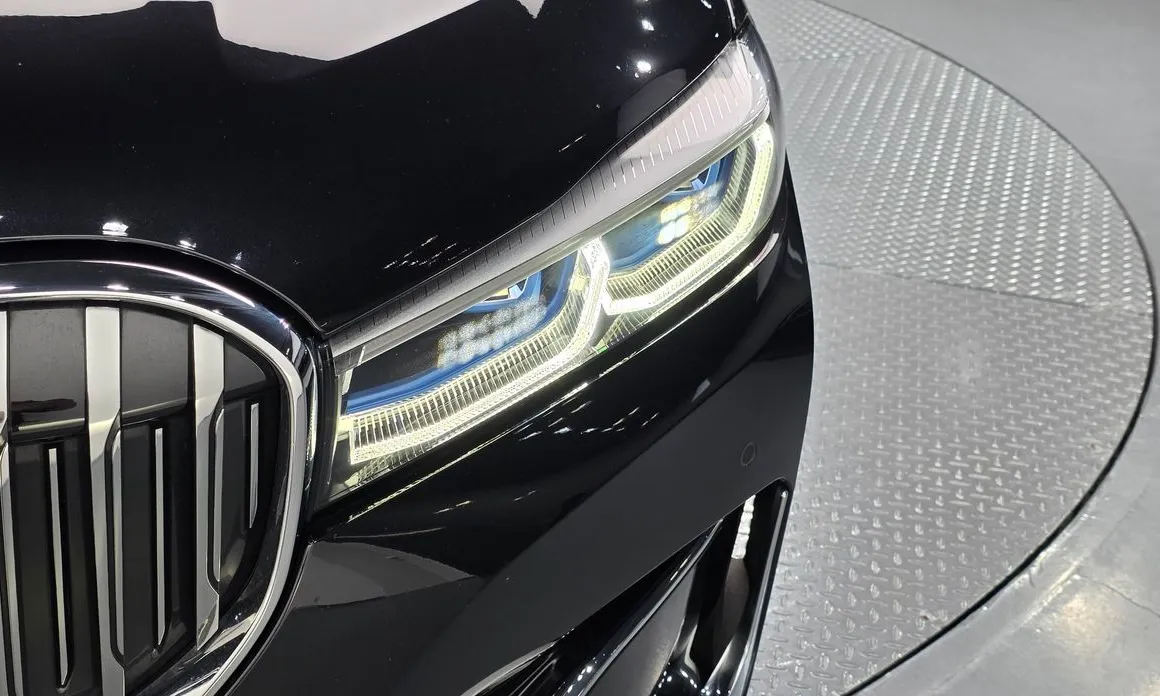 BMW 7-Series