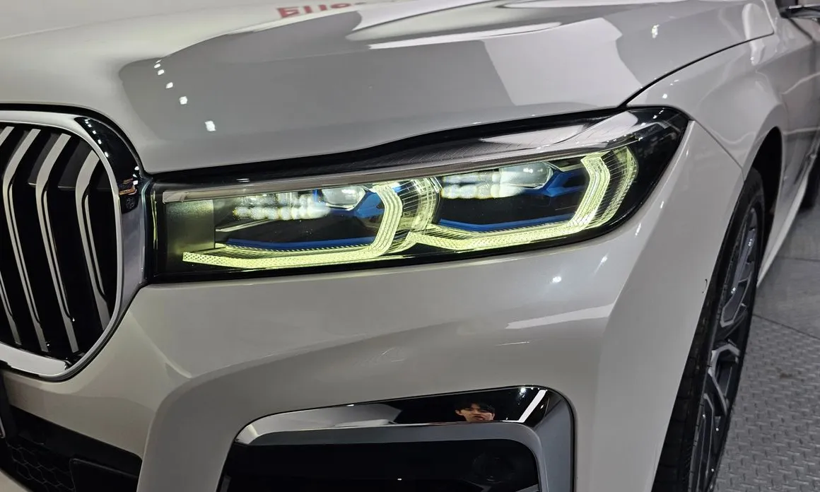 BMW 7-Series