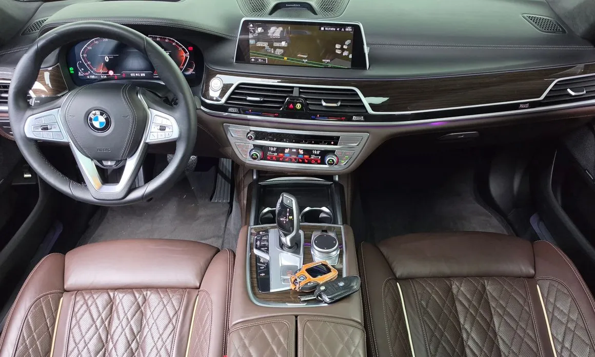 BMW 7-Series