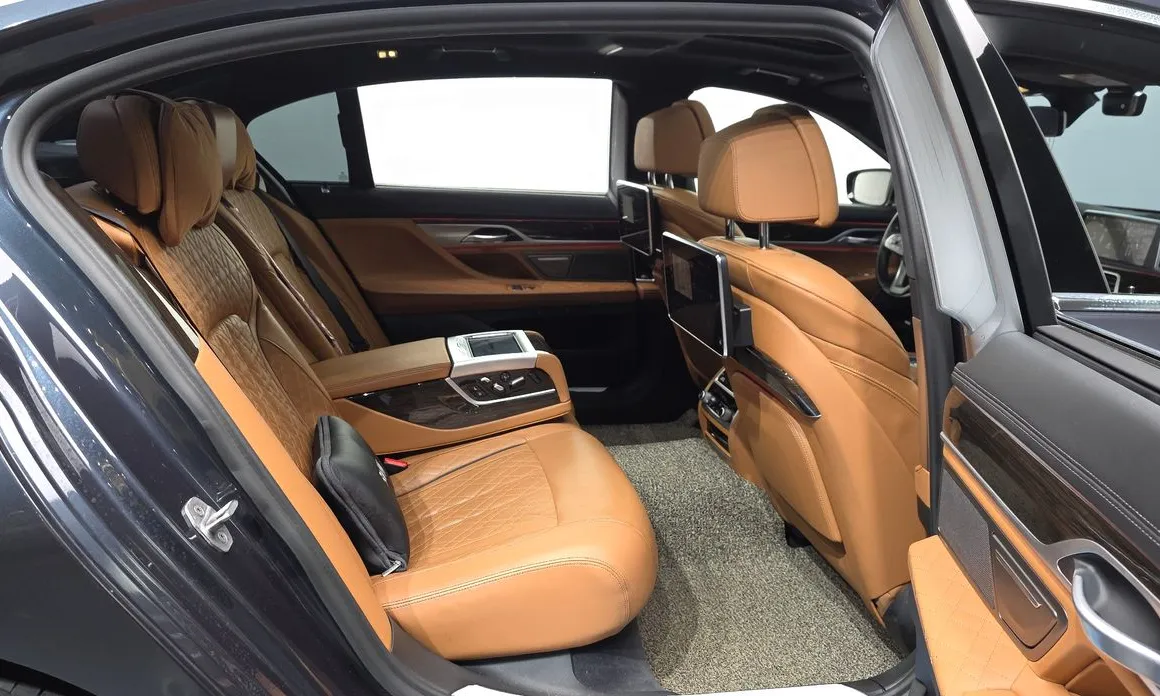 BMW 7-Series
