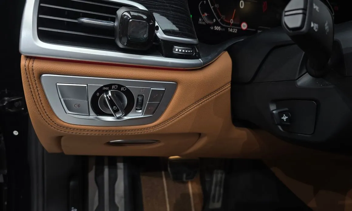 BMW 7-Series