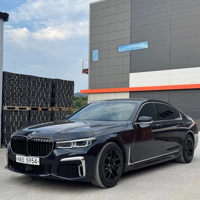 BMW 7-Series