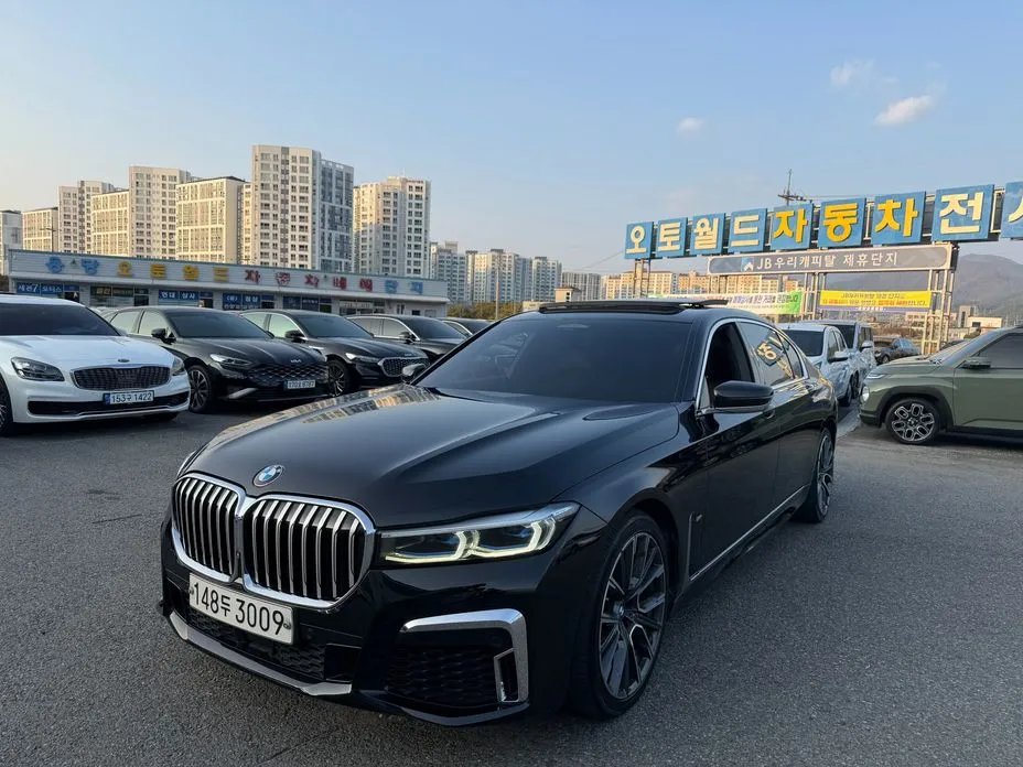 BMW 7-Series