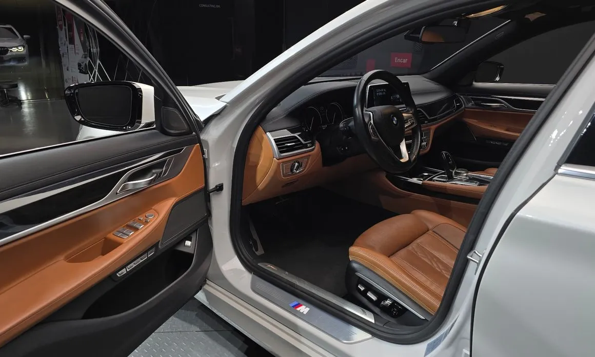 BMW 7-Series