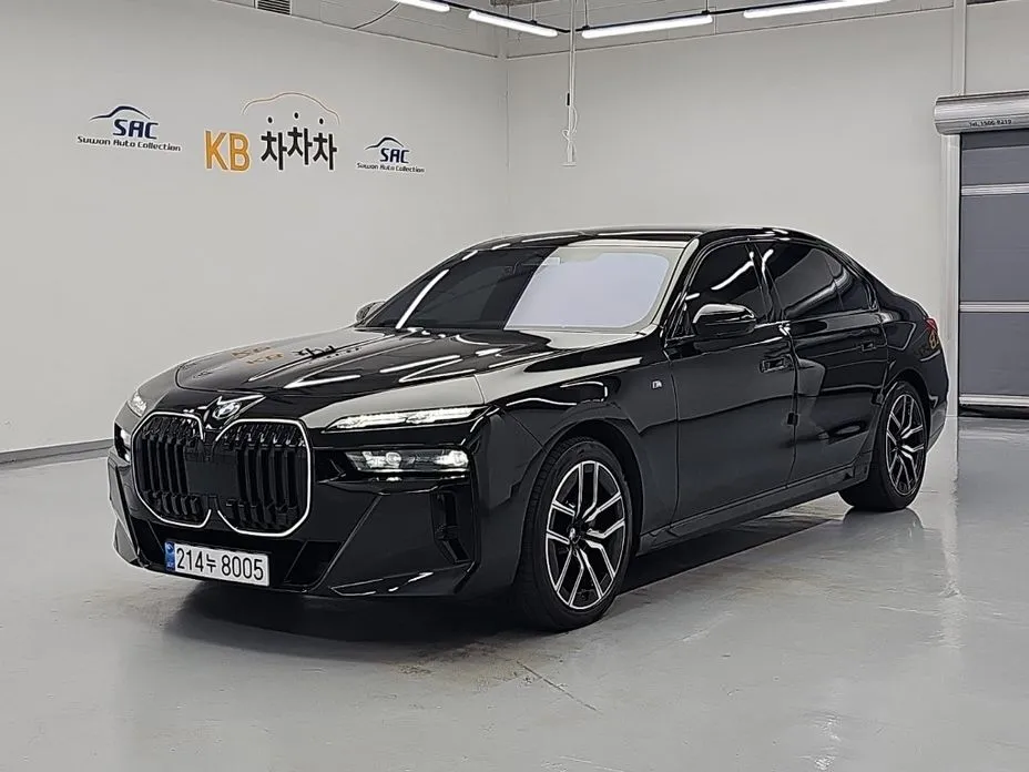 BMW 7-Series