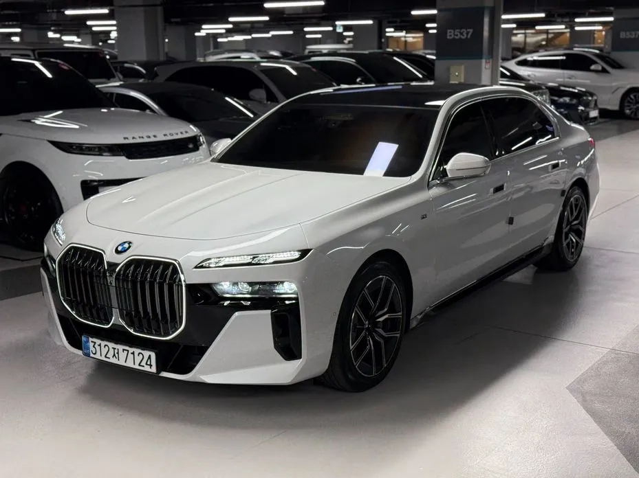 BMW 7-Series