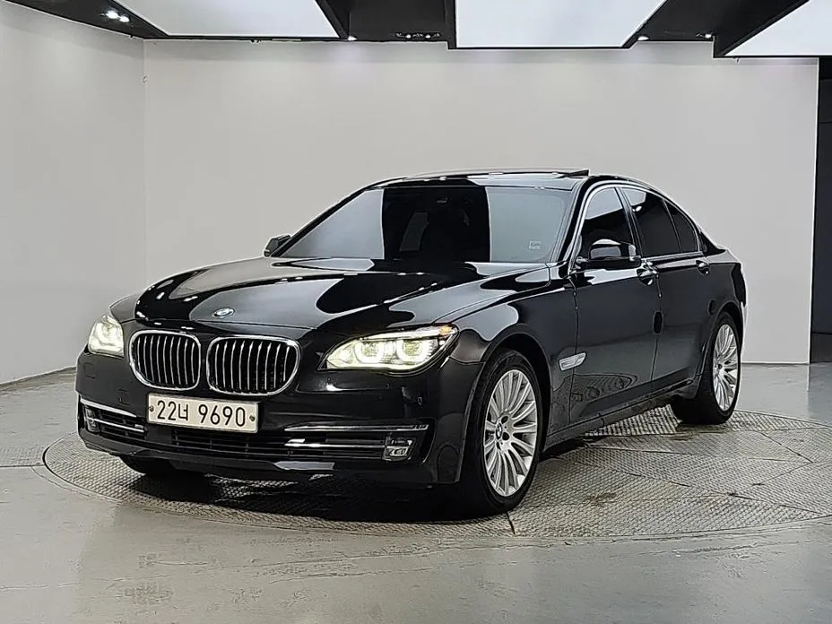 BMW 7-Series