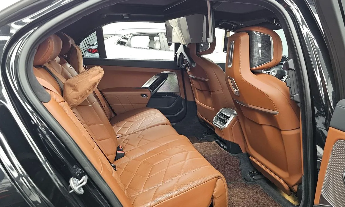 BMW 7-Series