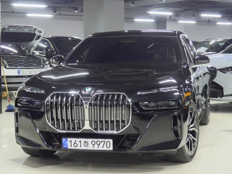 BMW 7-Series