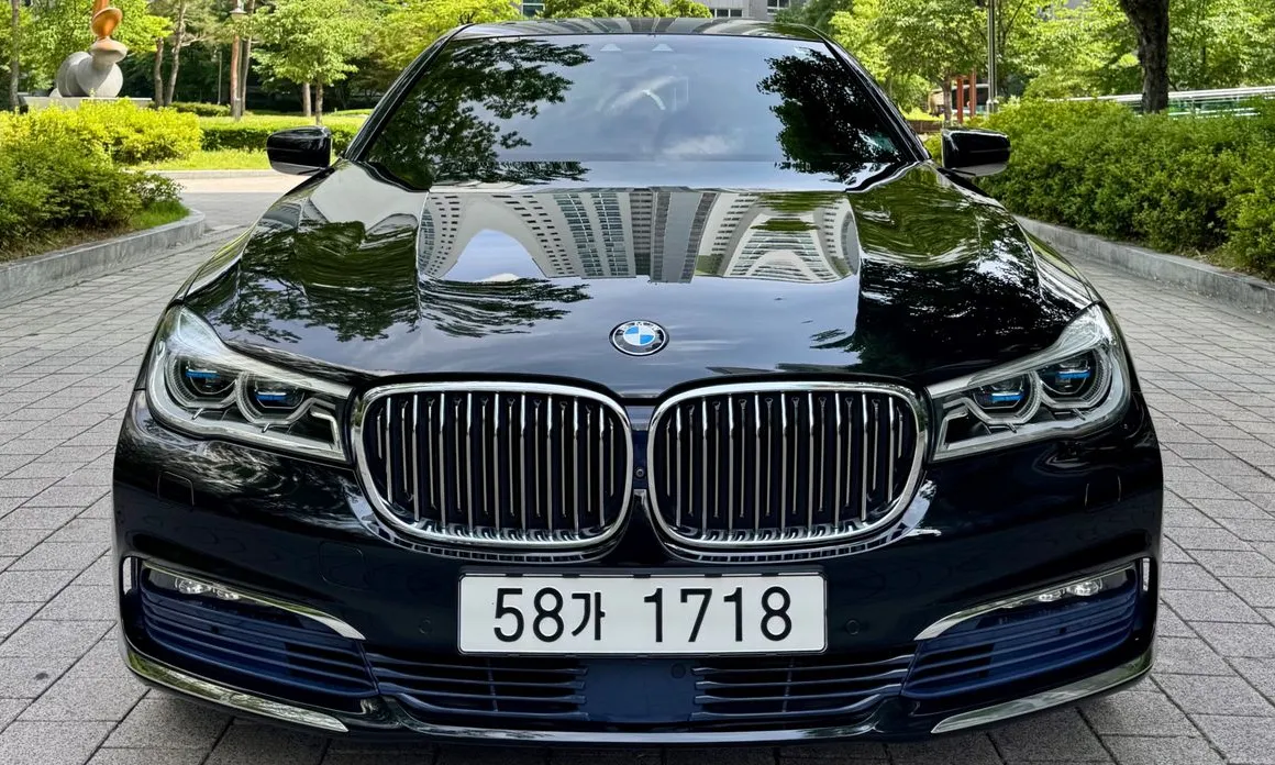 BMW 7-Series