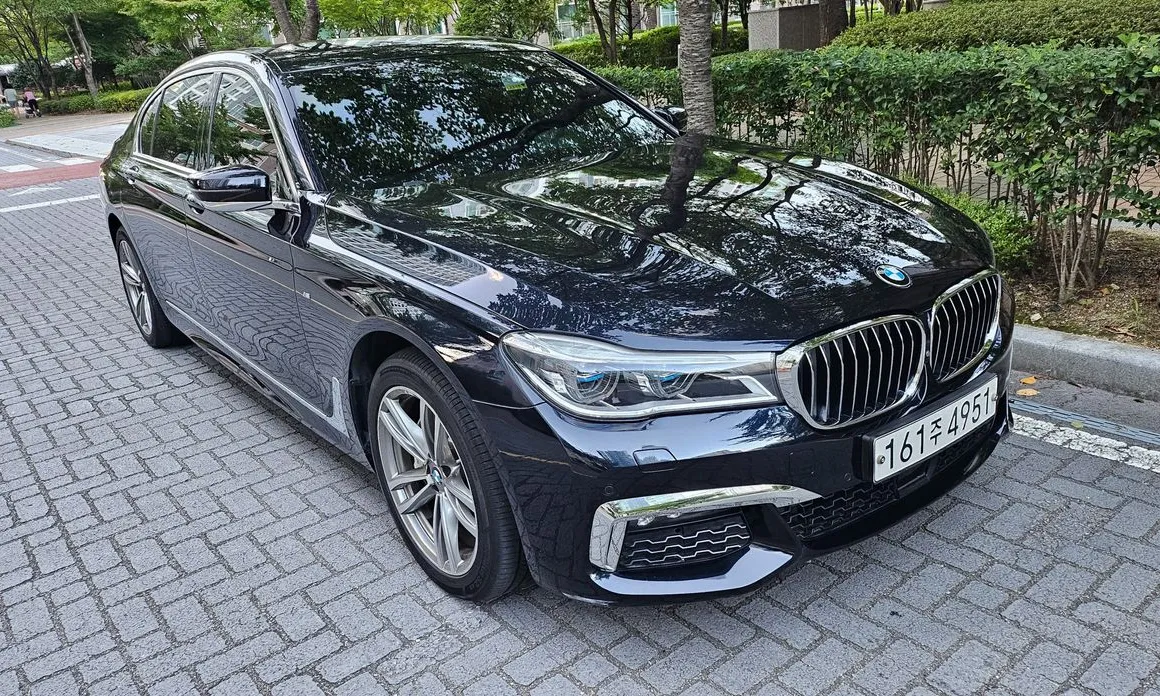 BMW 7-Series