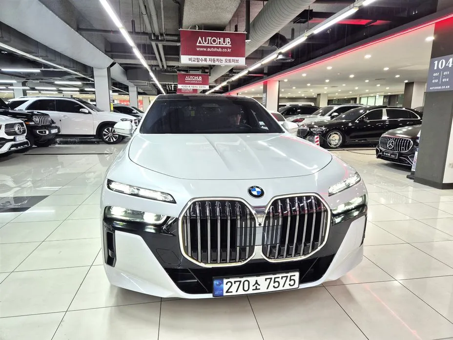 BMW 7-Series