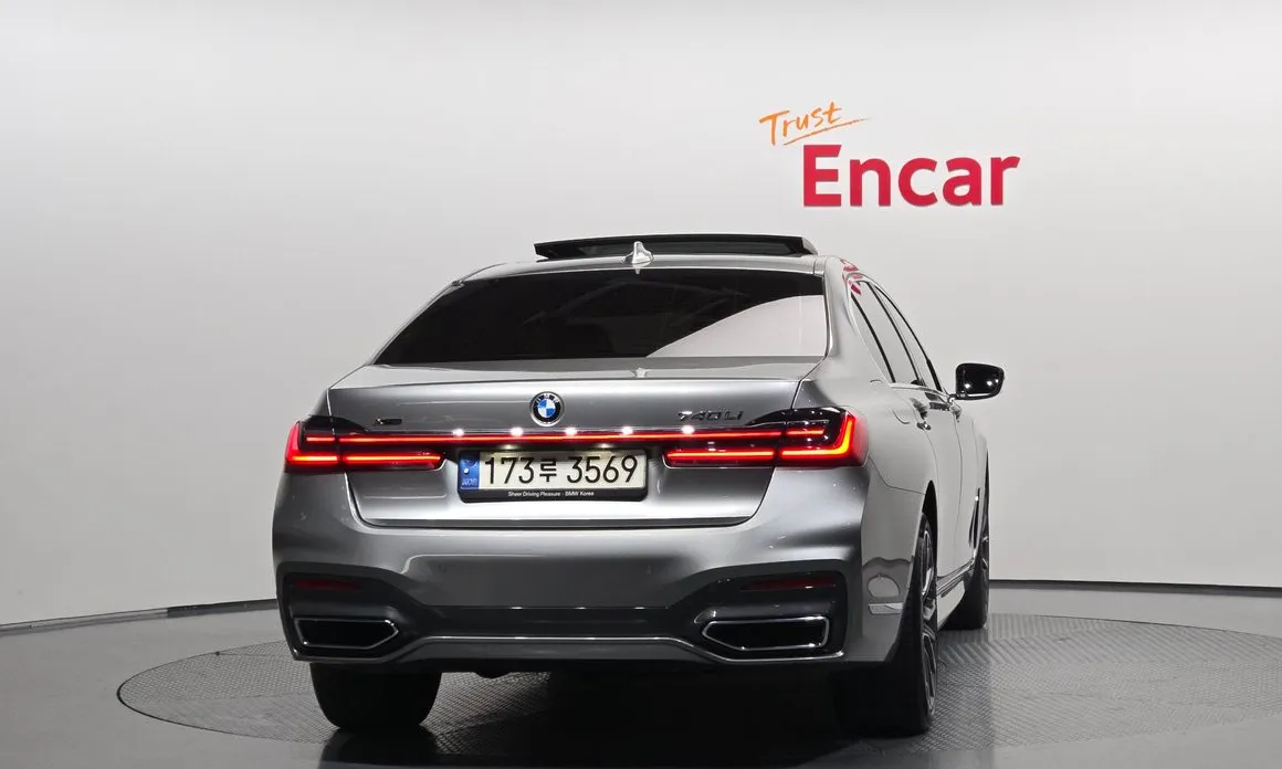 BMW 7-Series