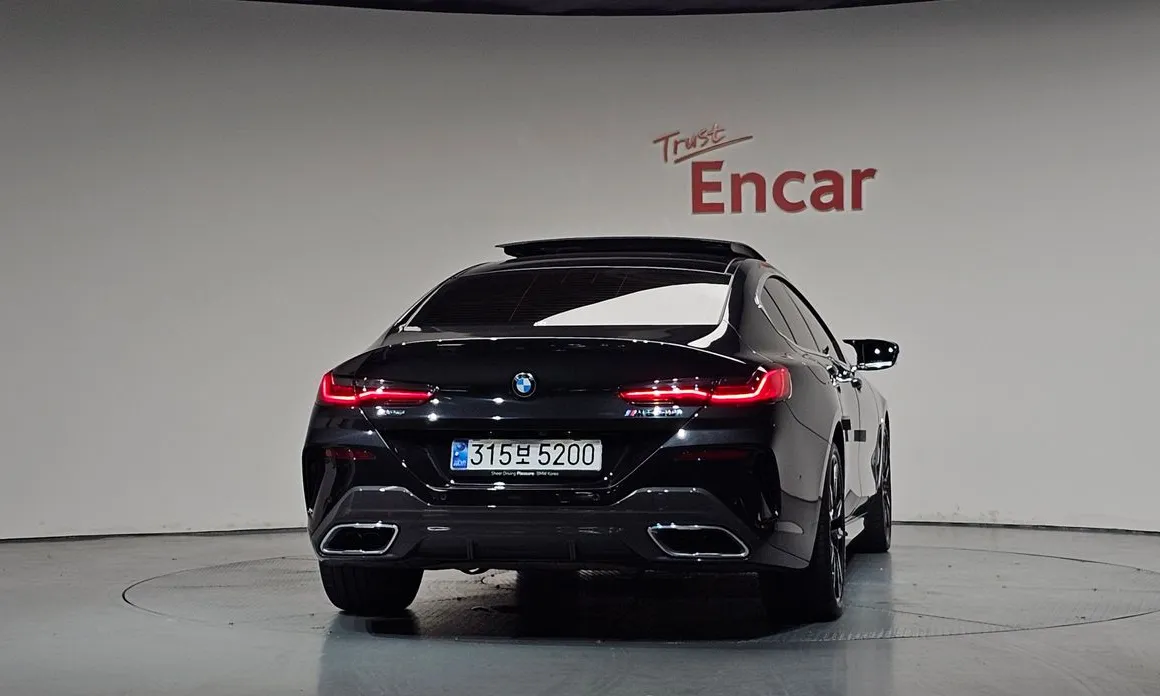 BMW 8-Series