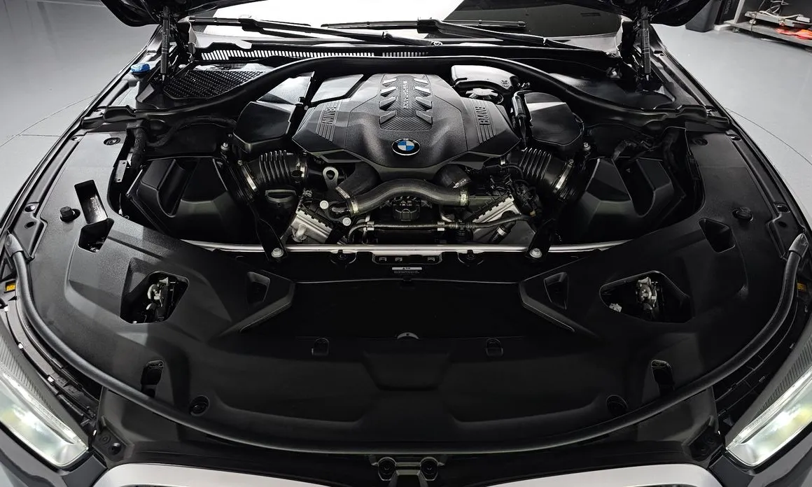 BMW 8-Series