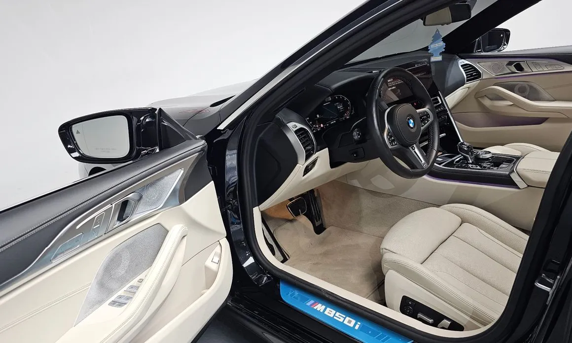 BMW 8-Series