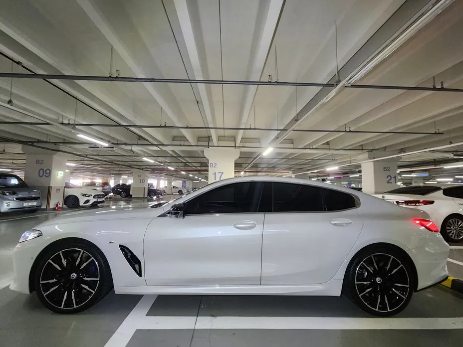 BMW 8-Series