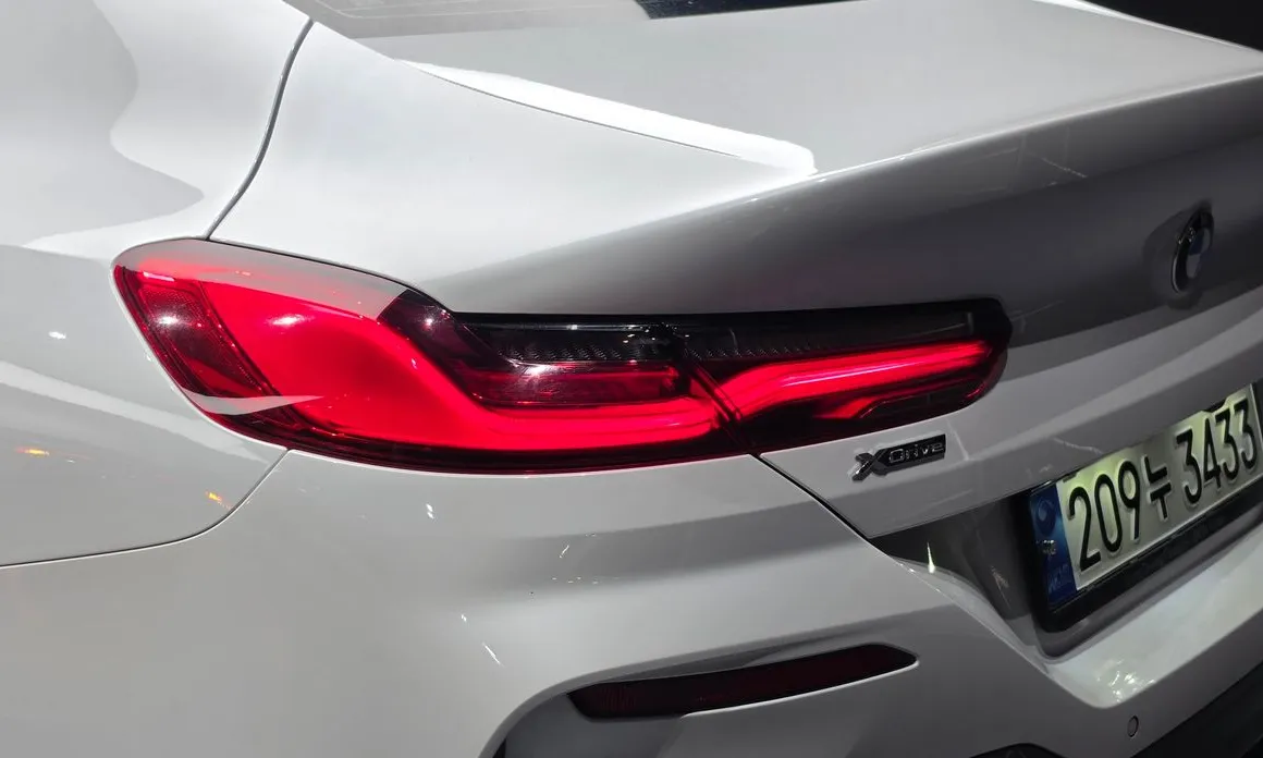 BMW 8-Series
