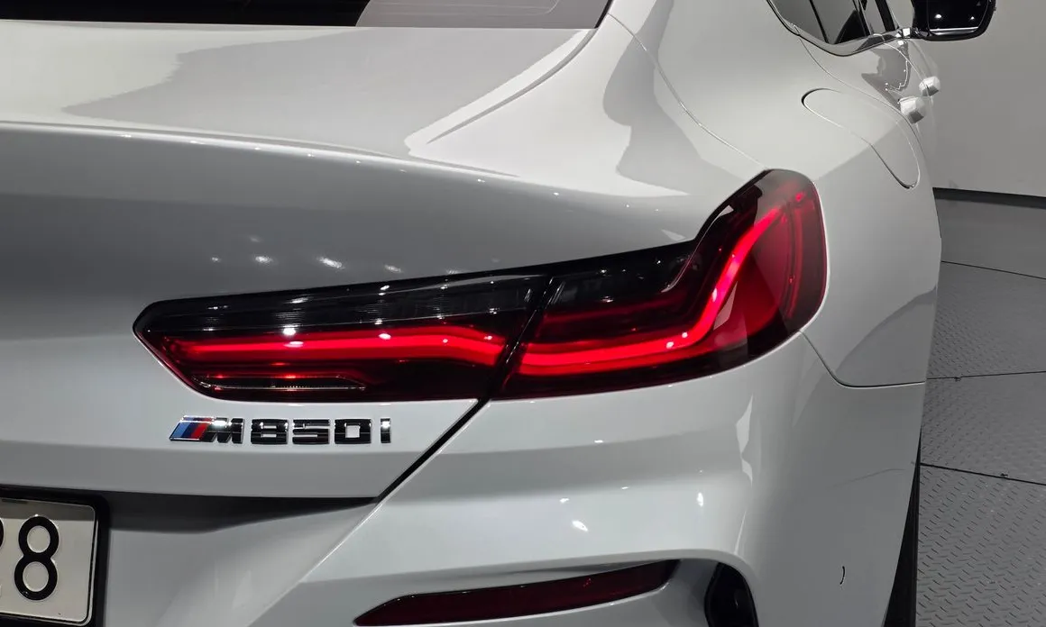 BMW 8-Series