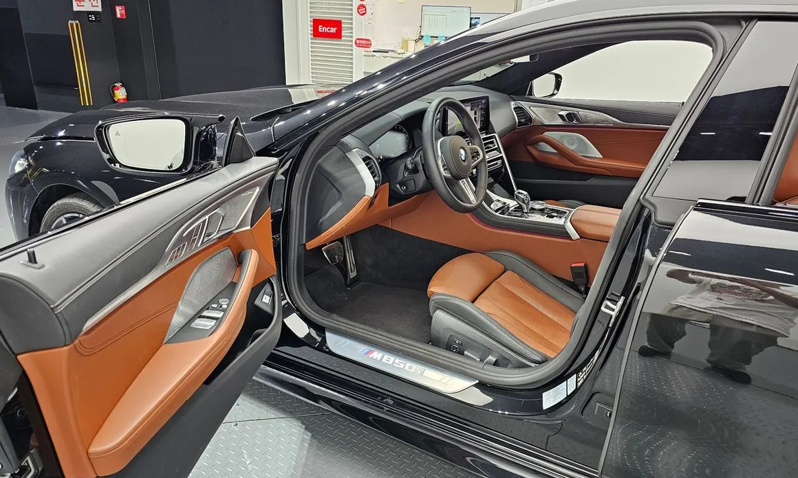 BMW 8-Series