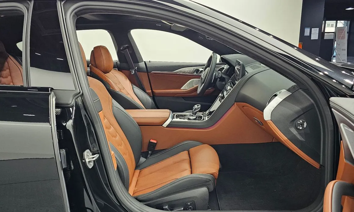 BMW 8-Series