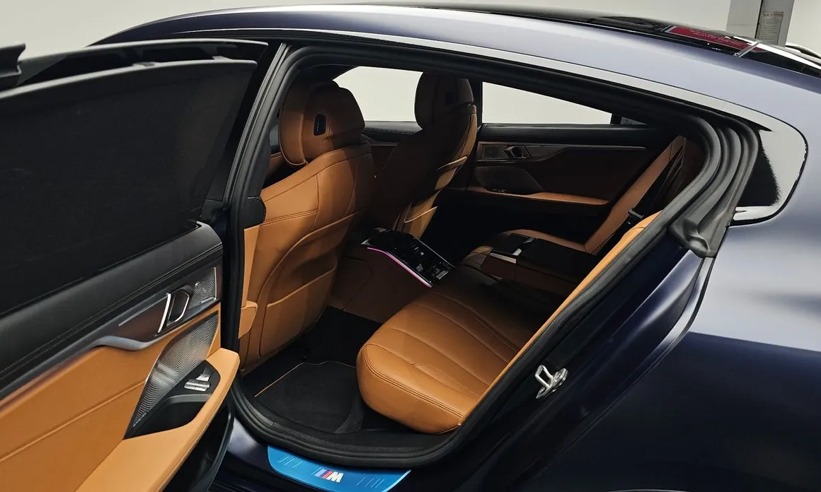 BMW 8-Series