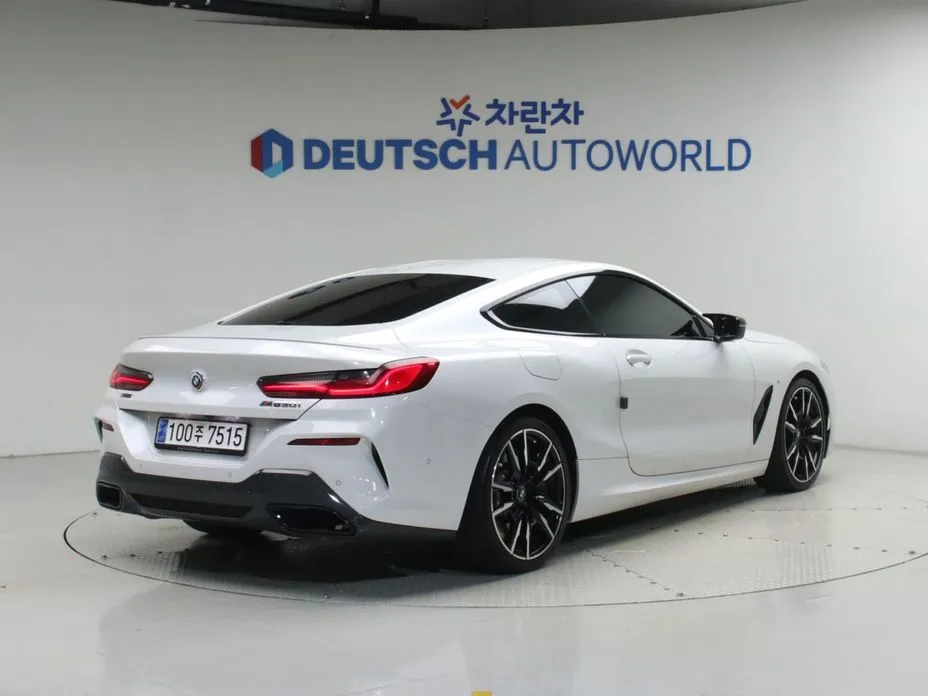 BMW 8-Series