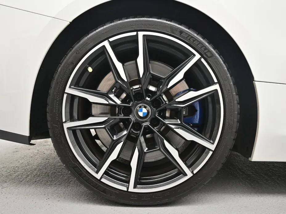 BMW 8-Series