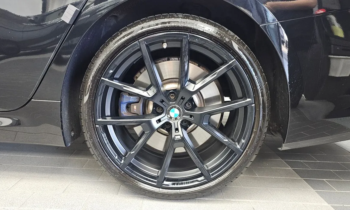 BMW 8-Series