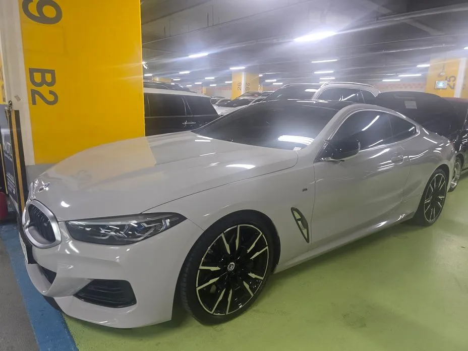 BMW 8-Series