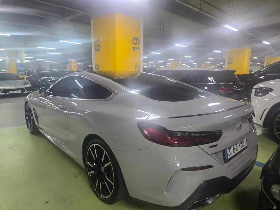 BMW 8-Series