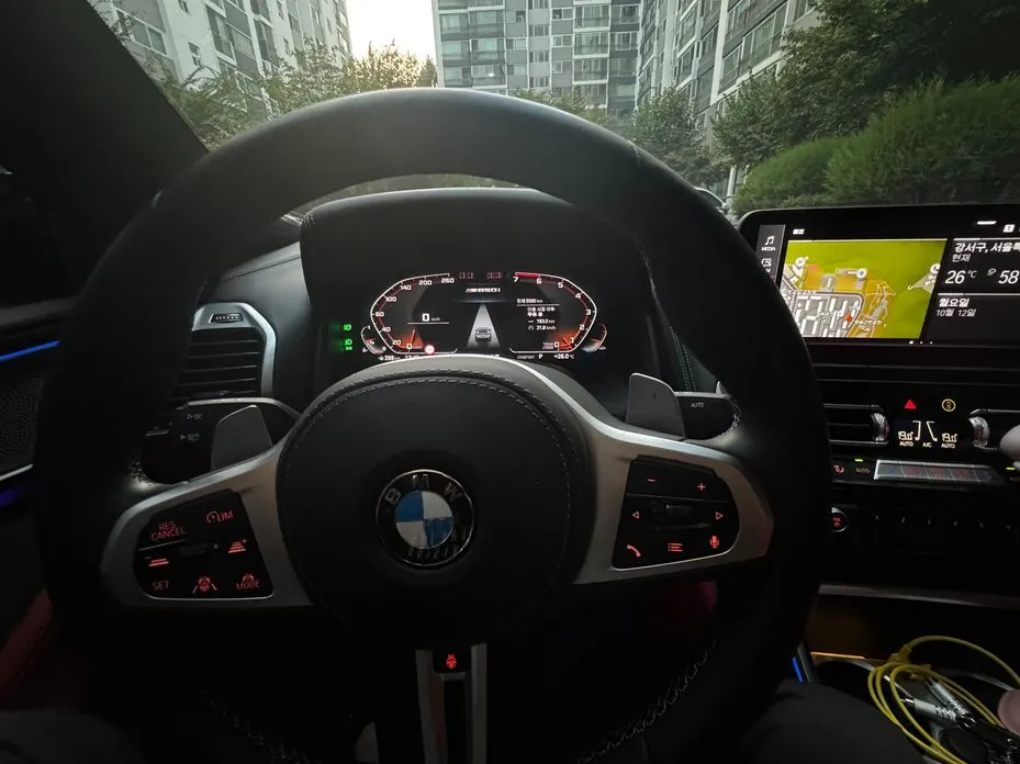 BMW 8-Series