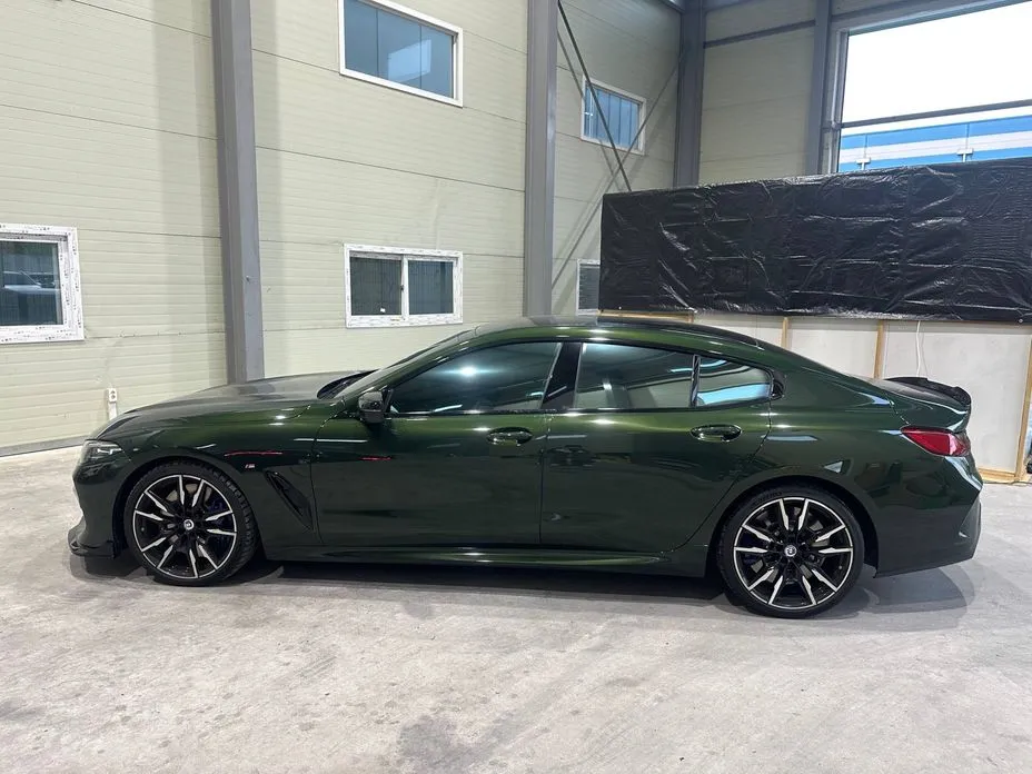 BMW 8-Series