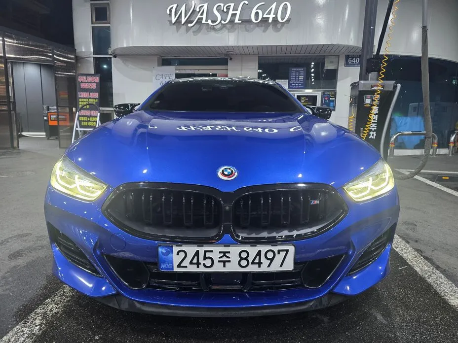 BMW 8-Series