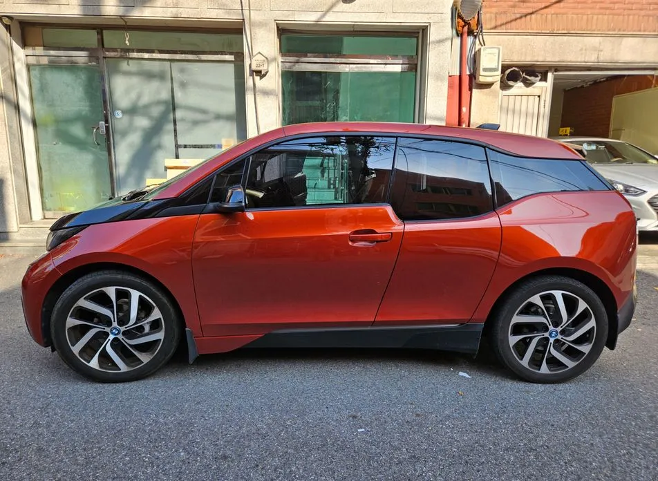 BMW i3