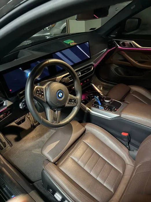 BMW i4