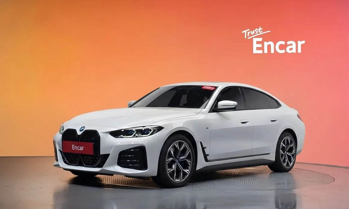 BMW i4