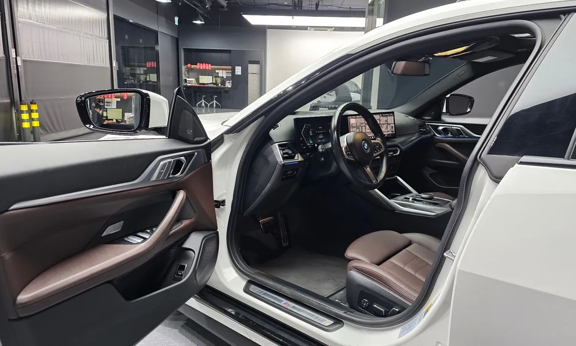 BMW i4