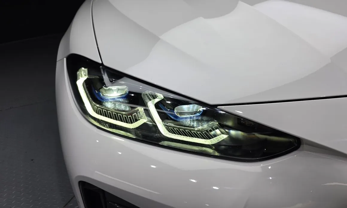 BMW i4