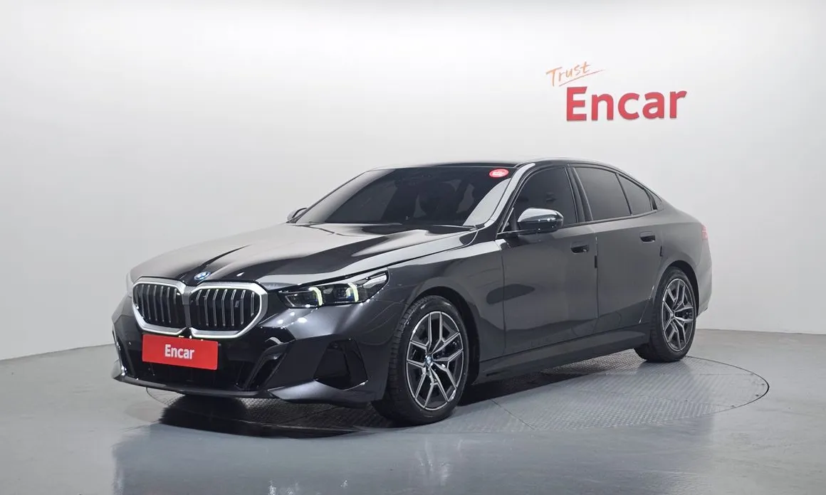 BMW i5