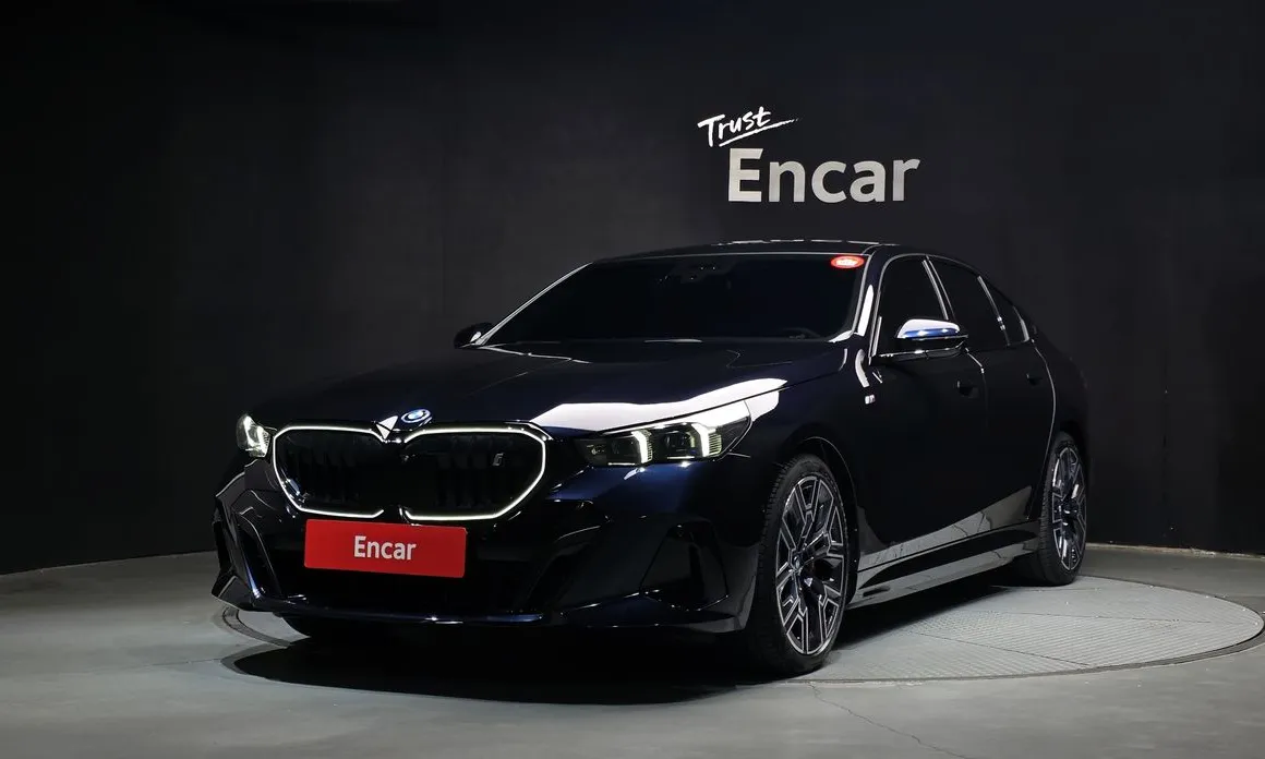 BMW i5