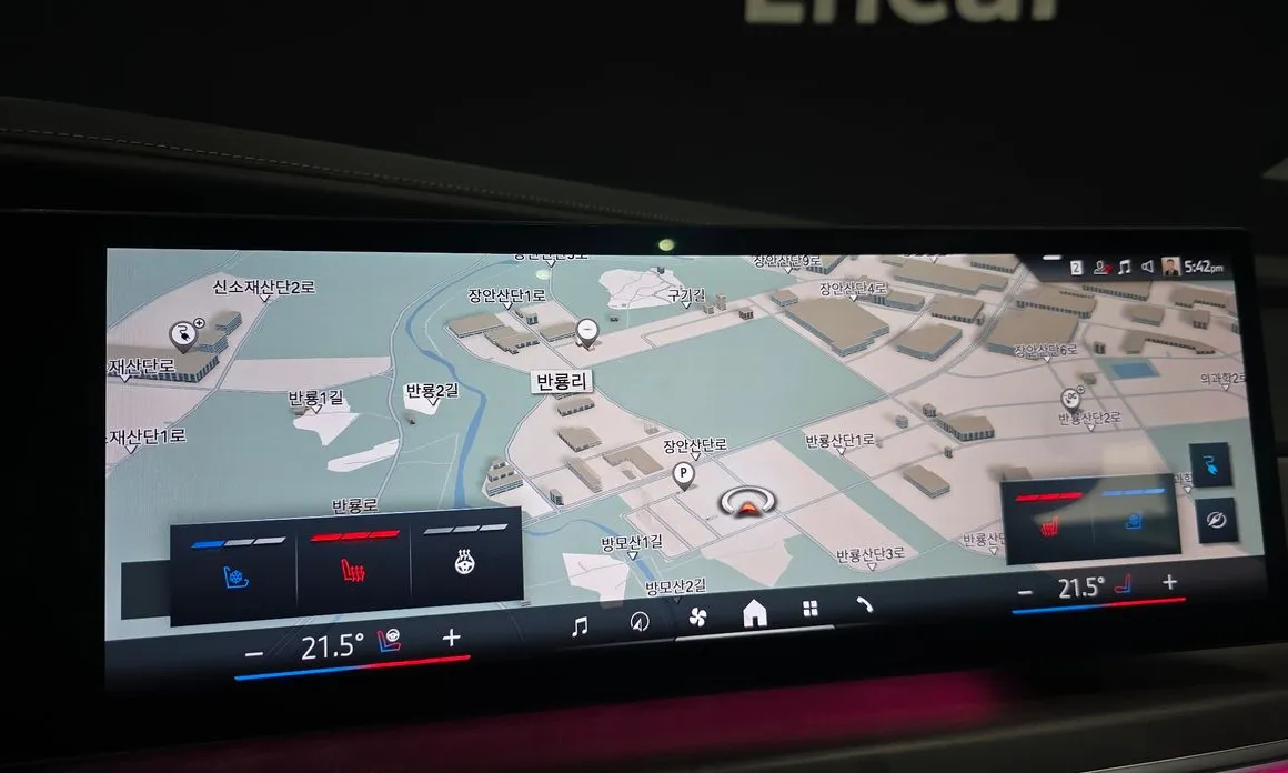 BMW i7