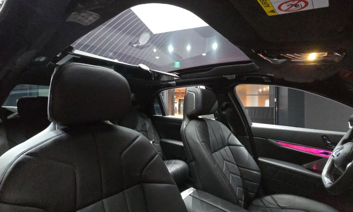 BMW i7