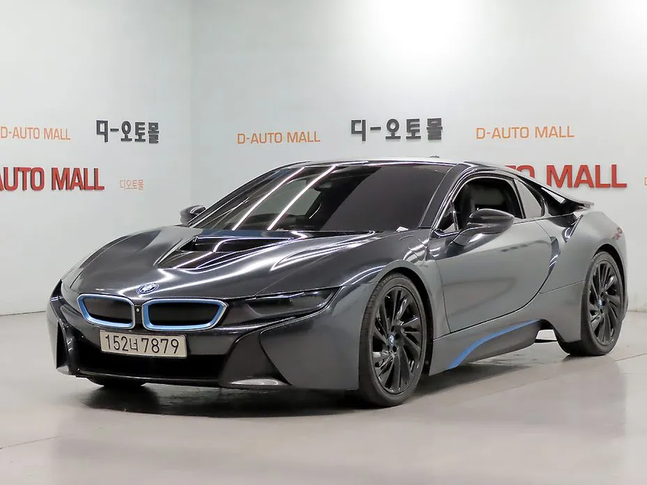 BMW i8