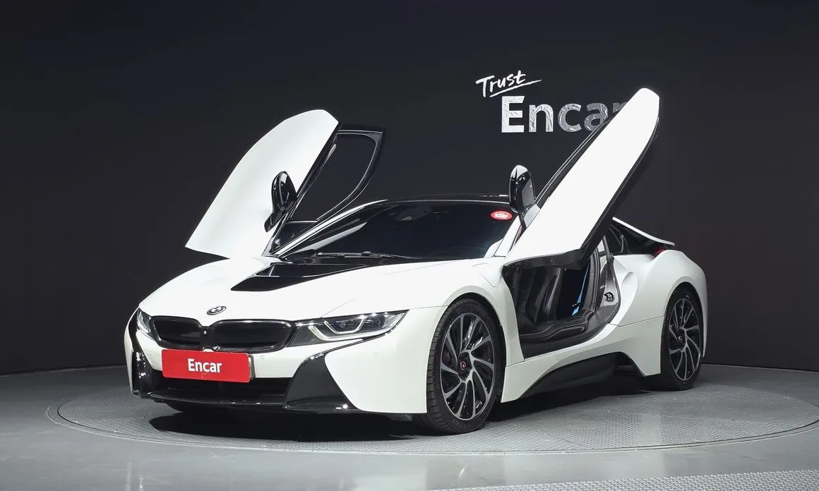 BMW i8